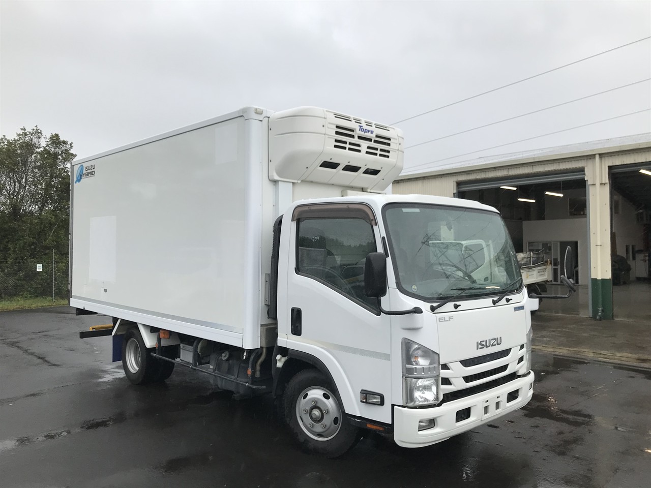 2018 Isuzu Elf