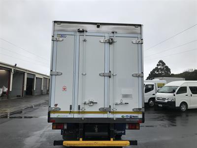 2018 Isuzu Elf - Thumbnail