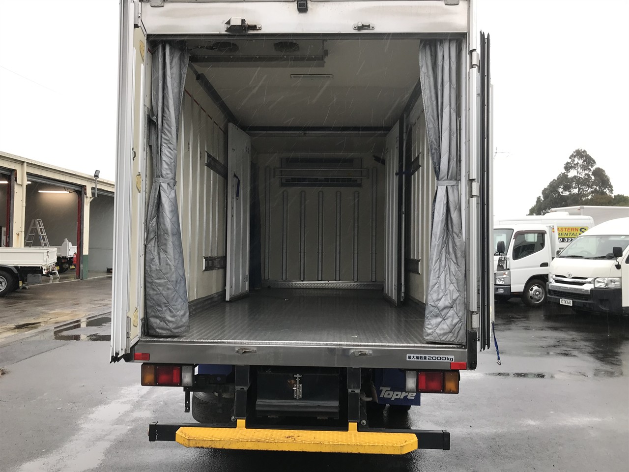 2018 Isuzu Elf