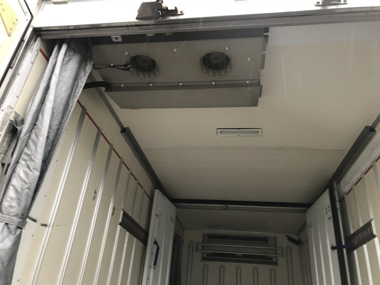 2018 Isuzu Elf