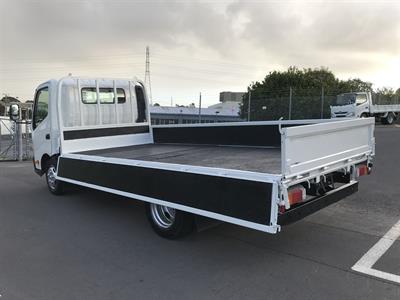 2014 Toyota Dyna - Thumbnail