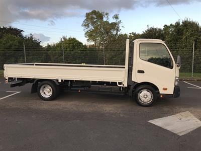 2014 Toyota Dyna - Thumbnail