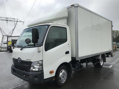 2017 Toyota Dyna - Thumbnail