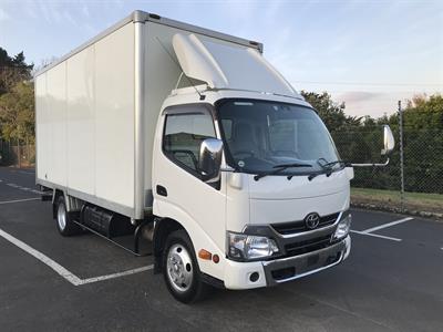 2018 Toyota Dyna - Thumbnail