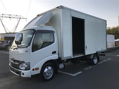 2018 Toyota Dyna - Thumbnail