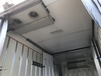 2018 Isuzu Elf - Thumbnail