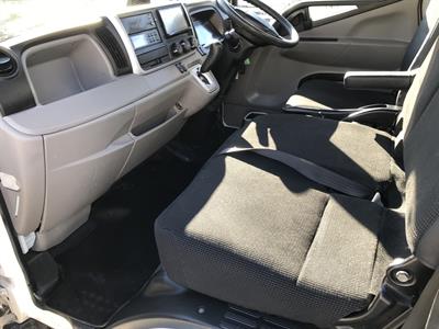 2020 Mitsubishi Canter - Thumbnail