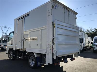 2020 Mitsubishi Canter - Thumbnail
