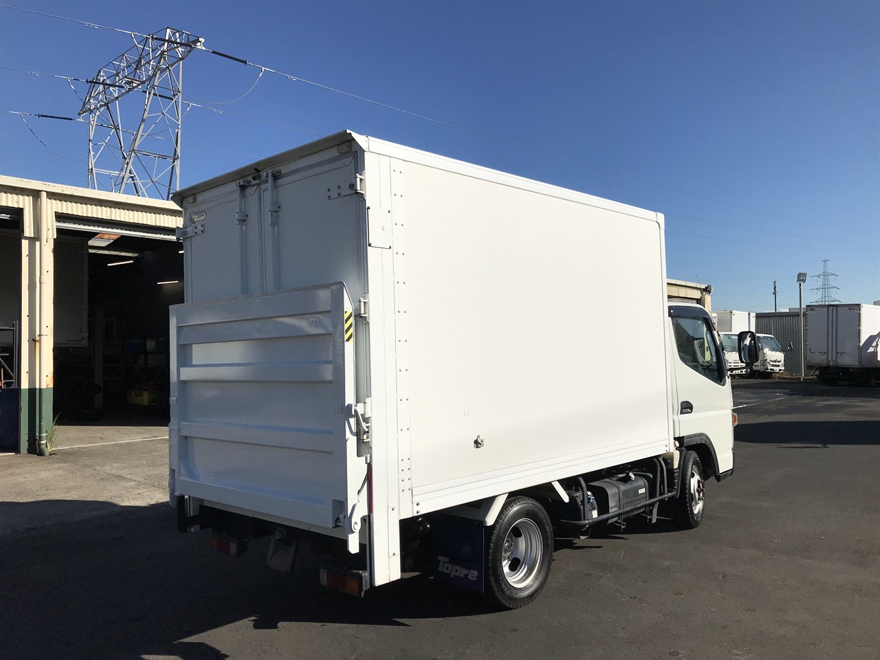 2020 Mitsubishi Canter