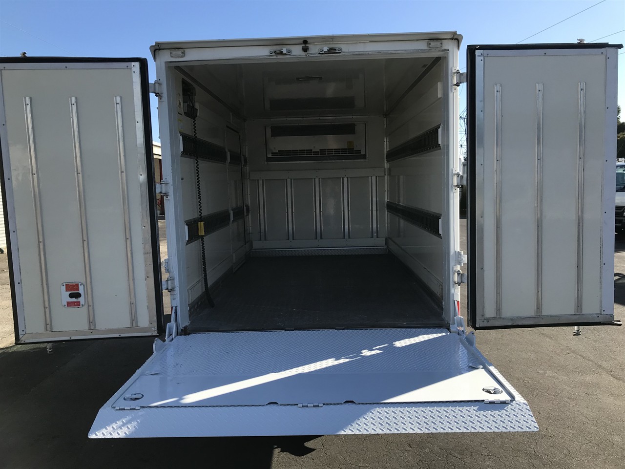 2020 Mitsubishi Canter