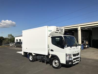 2020 Mitsubishi Canter - Thumbnail