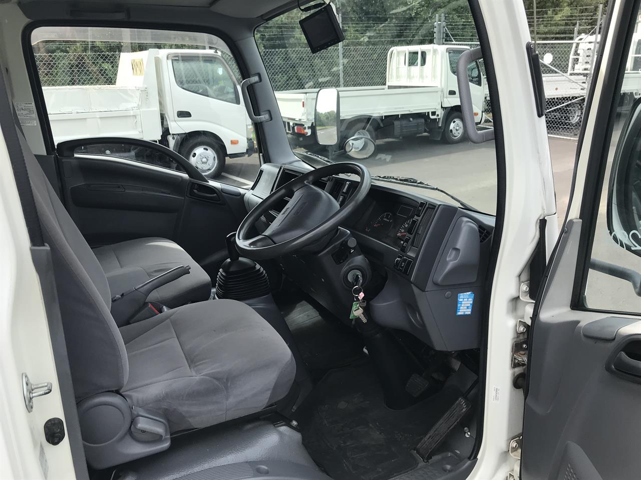2014 Isuzu Elf