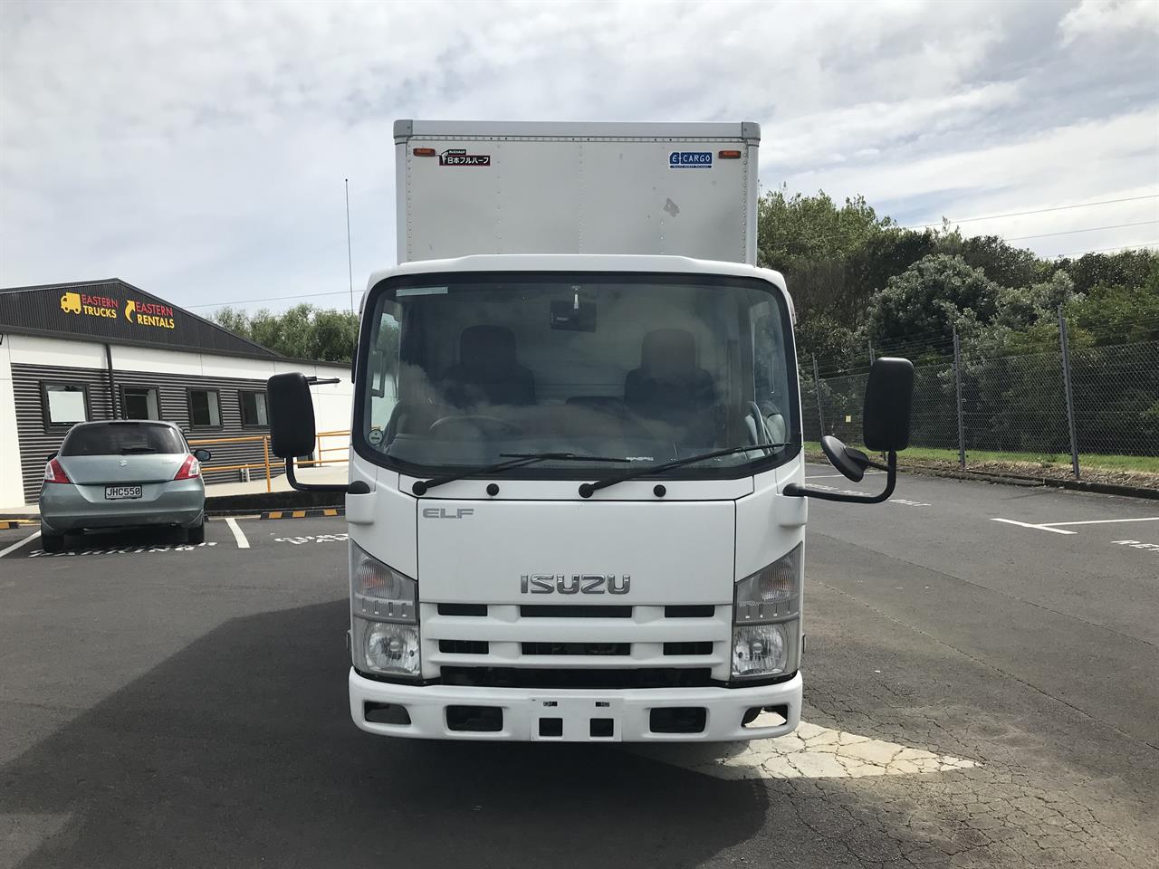 2014 Isuzu Elf