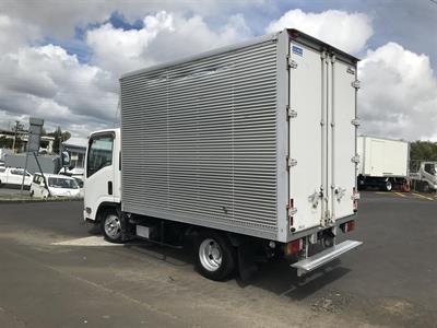 2014 Isuzu Elf - Thumbnail