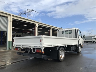 2016 Toyota Dyna - Thumbnail