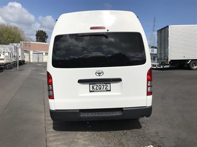 2017 Toyota Hiace - Thumbnail