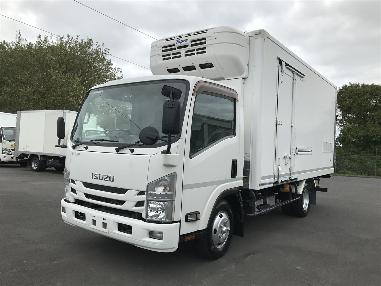 2020 Isuzu Elf