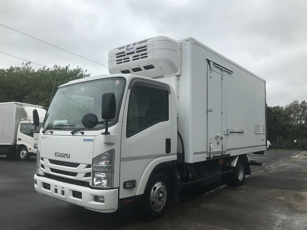 2020 Isuzu Elf
