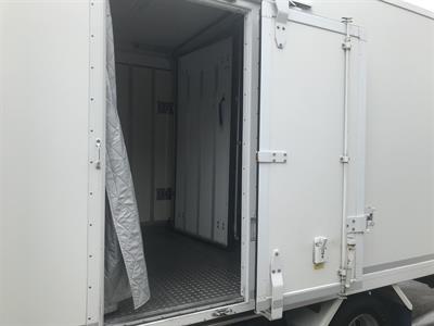 2020 Isuzu Elf - Thumbnail