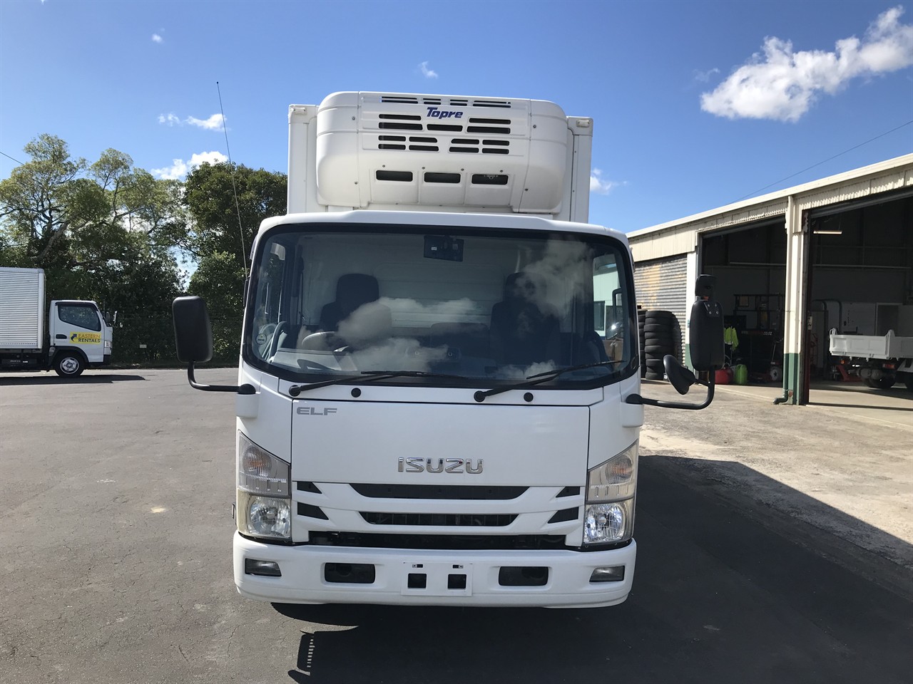 2020 Isuzu Elf