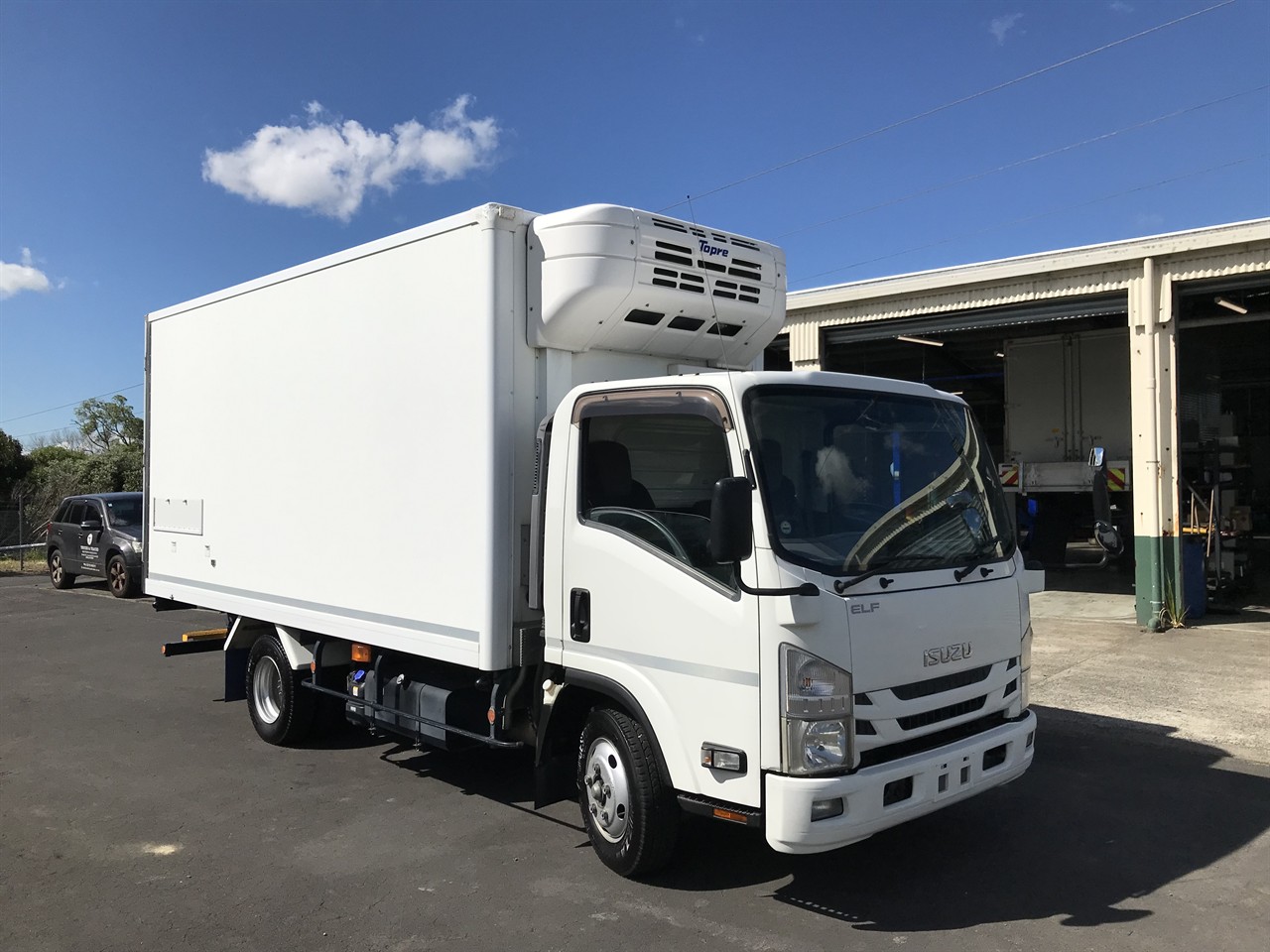 2020 Isuzu Elf