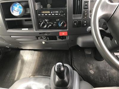 2014 Isuzu Elf - Thumbnail