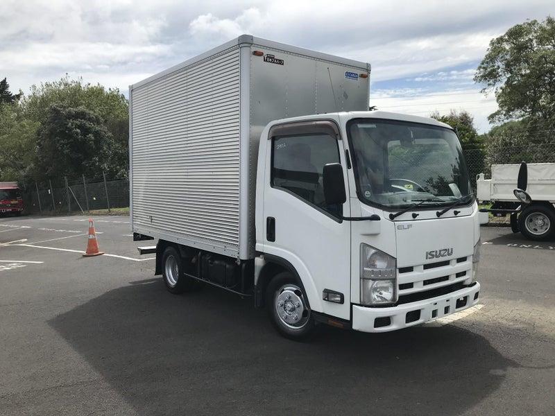 2014 Isuzu Elf