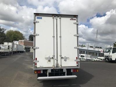 2014 Isuzu Elf - Thumbnail