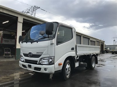 2016 Hino Dutro