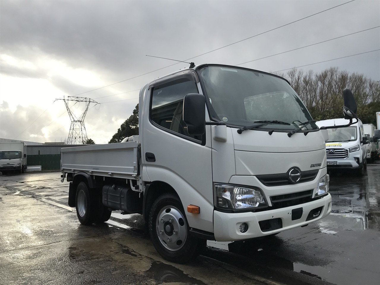 2016 Hino Dutro