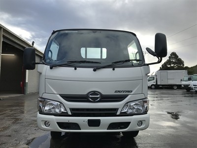 2016 Hino Dutro - Thumbnail