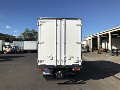 2020 Mitsubishi Canter - Thumbnail