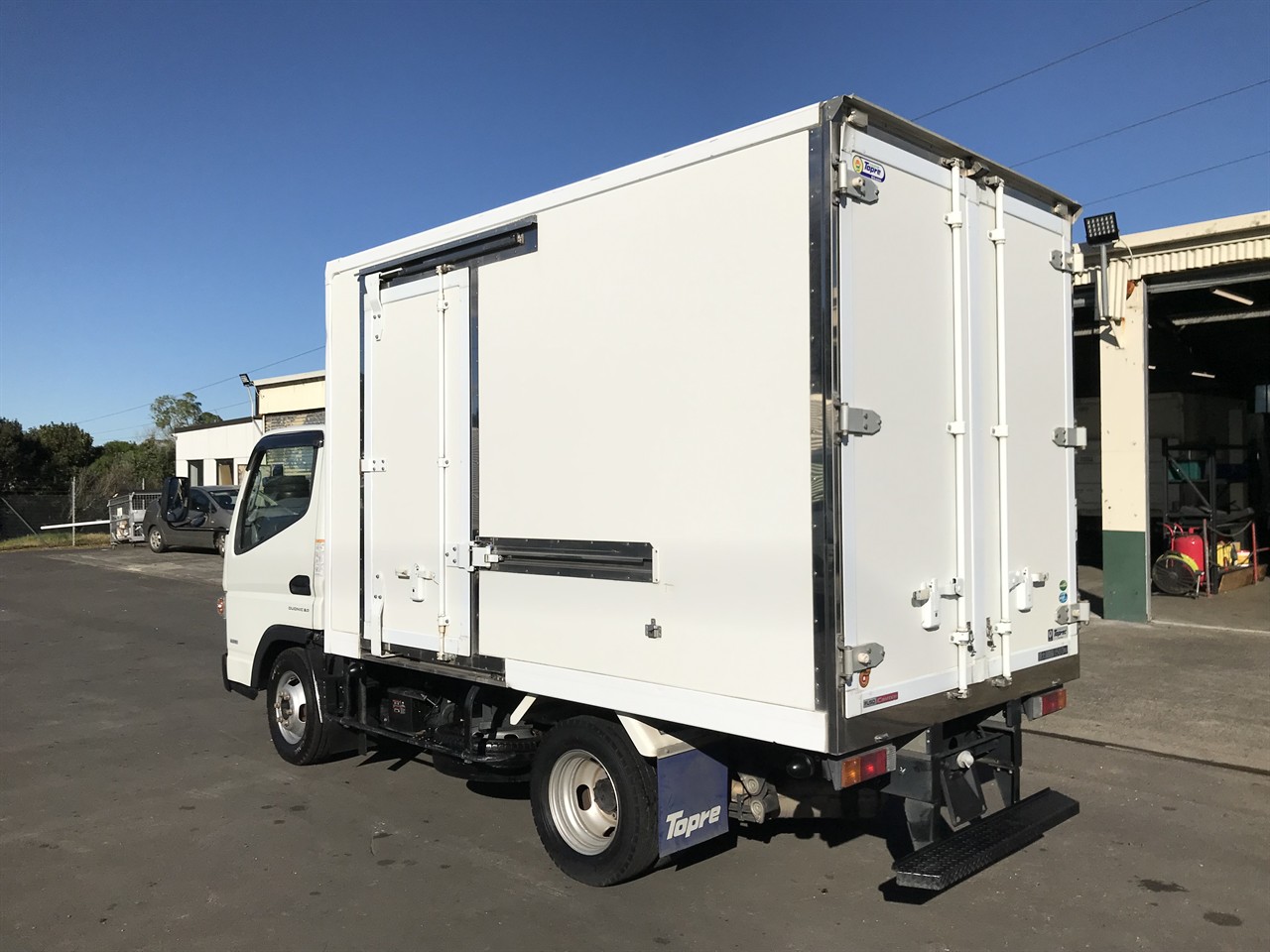 2020 Mitsubishi Canter