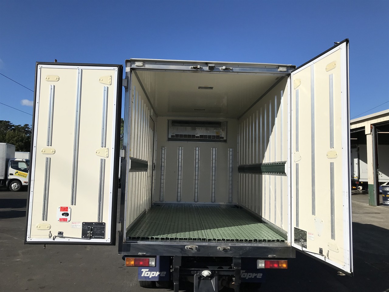 2020 Mitsubishi Canter