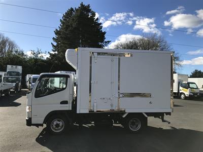 2020 Mitsubishi Canter - Thumbnail