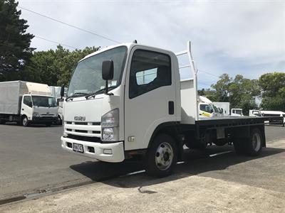 2012 Isuzu Elf - Thumbnail