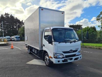 2018 Hino Dutro - Thumbnail