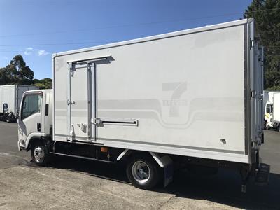 2018 Isuzu Elf - Thumbnail