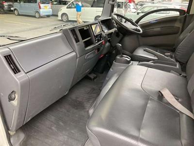 2013 Isuzu Elf - Thumbnail