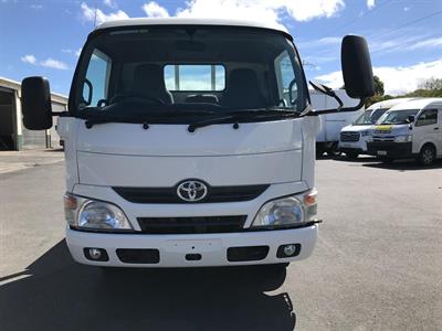 2013 Toyota Dyna - Thumbnail