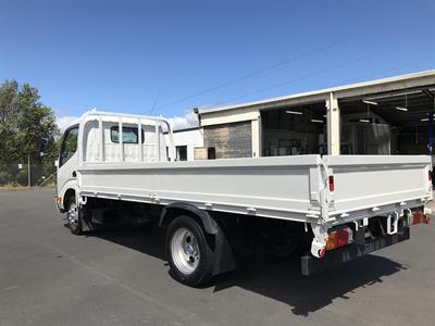 2013 Toyota Dyna - Thumbnail