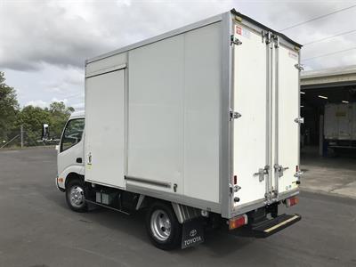 2015 Toyota Dyna - Thumbnail