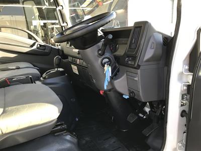 2024 Isuzu Elf - Thumbnail