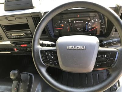 2024 Isuzu Elf - Thumbnail