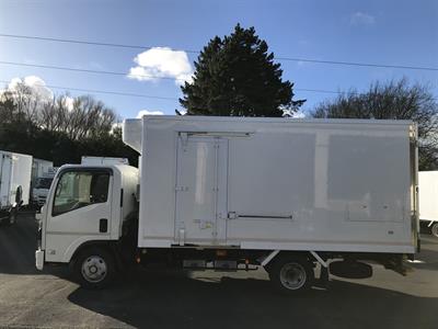 2024 Isuzu Elf - Thumbnail