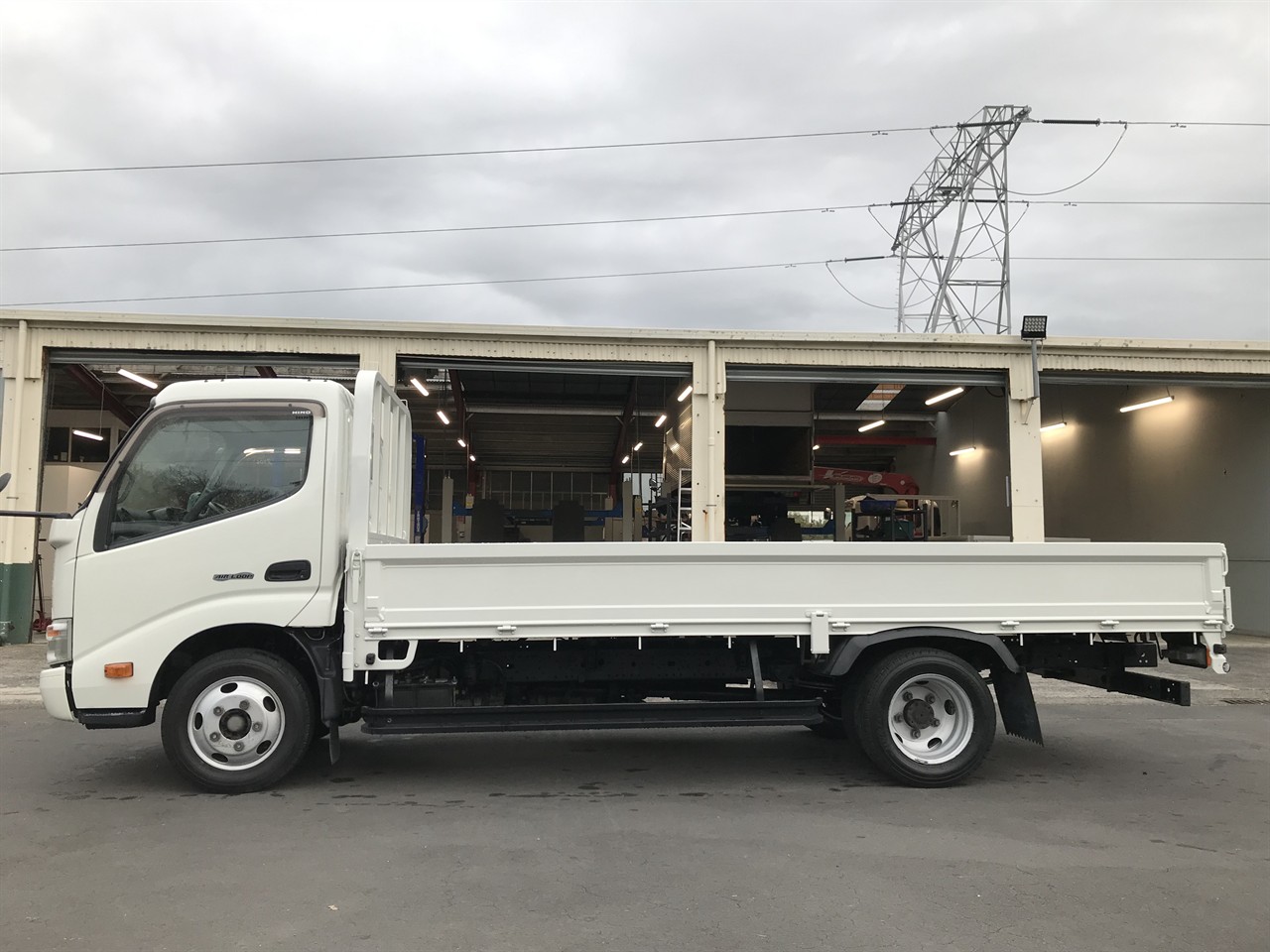 2015 Hino Dutro