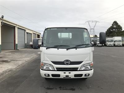 2015 Hino Dutro - Thumbnail