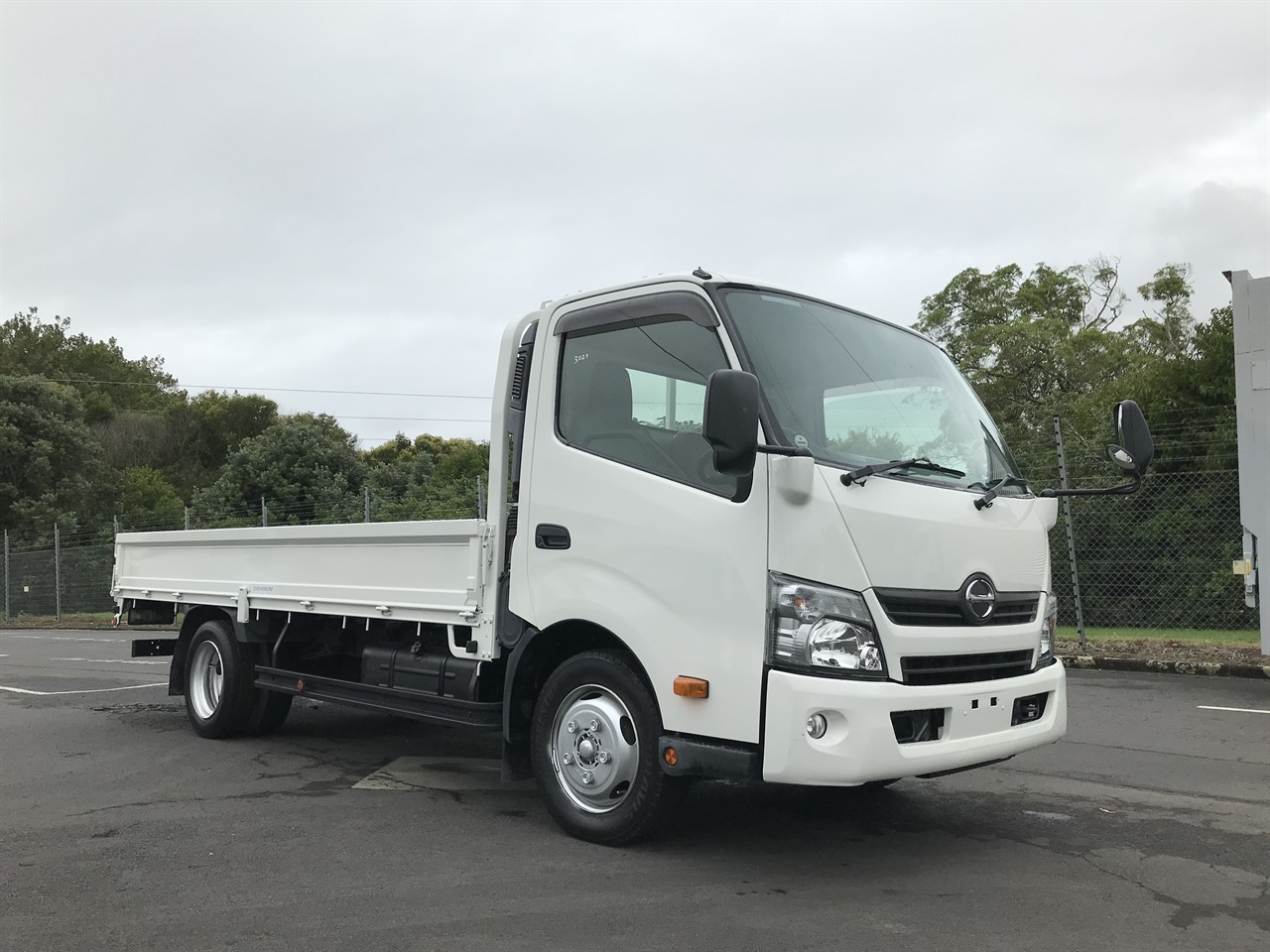 2015 Hino Dutro