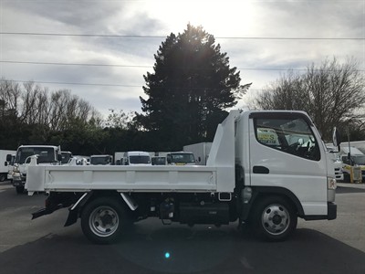 2017 Mitsubishi Canter - Thumbnail