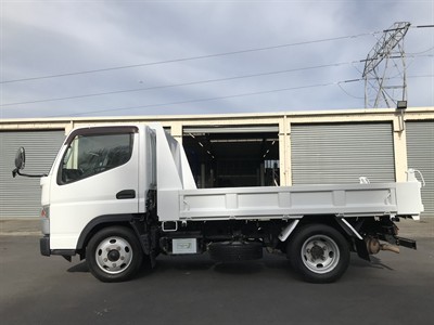 2017 Mitsubishi Canter - Thumbnail